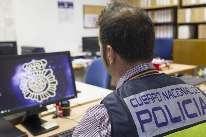 - POLICIA NACIONAL