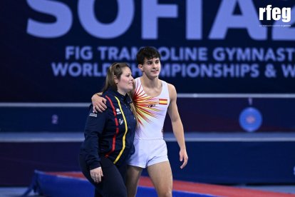 Los vallisoletanos Teresa Ginés y David Franco en el Campeonato del Mundo en Bulgaria./ EL MUNDO