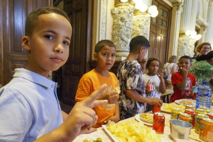 Recibimiento a los niños saharauis del Programa ‘Vacaciones en Paz’.- PHOTOGENIC