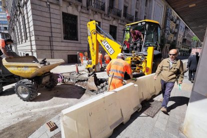 Imagen de archivo de las obras realizadas en Plaza España en agosto de 2020.- PHOTOGENIC / P. REQUEJO