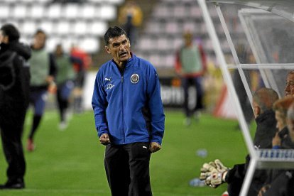 Mendilibar, en 2007, en su etapa en el Real Valladolid. / EL MUNDO