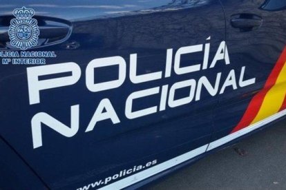 Patrulla de la Policía Nacional, en una imagen de archivo.-EL PERIÓDICO