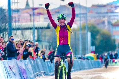 La ciclista Estela Domínguez en su último Mundial de ciclocross. -E.M.