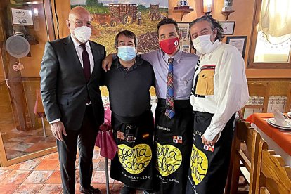 Jesús Julio Carnero, ‘Pepito’, Fernando Martín y Agustín Gamazo, ayer.- D. V.
