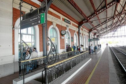 Estación de tren de Medina del Campo, donde ya hay convoyes detenidos, en una imagen de archivo.- E.M.