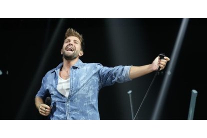 Concieto de Pablo Alborán en el Polideportivo Pisuerga de Valladolid.-J. M. LOSTAU