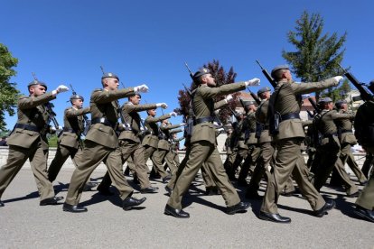 Acto militar con motivo de la festividad de Santiago Apóstol, patrón del Arma de Caballería-ICAL