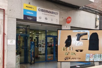 Fachada del locutorio atracado en la calle Aurora de Valladolid. En la imagen interior los objetos decomisados por la Policía Nacional. -E.M. / SUBDEGELACIÓN DEL GOBIERNO