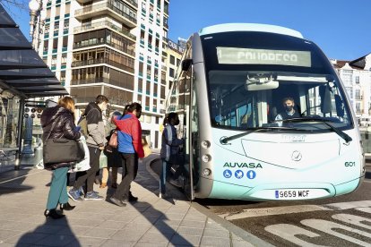 Autobús eléctrico de Auvasa. PHOTOGENIC