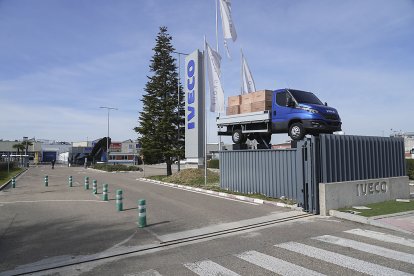 Fábrica de Iveco en la Avenida de Soria.  J. M. LOSTAU