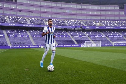 Photogenic/Miguel Ángel Santos. Valladolid. 4/2/2020. Presentación de Matheus, nuevo jugador brasileño del Real Valladolid.