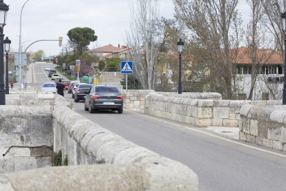 Puente de Cabezón, que se cerrarrá al tráfico para su reparación urgente.- PHOTOGENIC