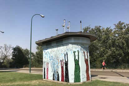 Estación de Control de Contaminación Atmosférica en el barrio Huerta del Rey .-ICAL