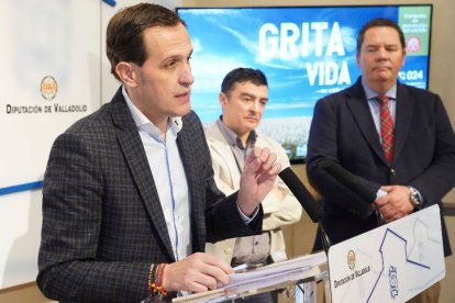 El presidente de la Diputación de Valladolid, Conrado Íscar, presenta la campaña de prevencion del suicidio 'Grita Vida. No estás solo'. ICAL