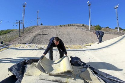 Las obras dedesmantelamiento de Meseta Ski  en Villavieja, Tordesillas, e