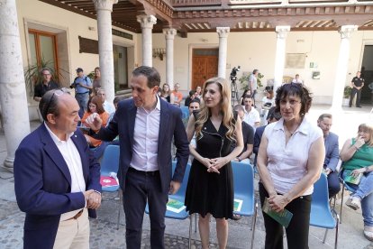Ignacio Castañeda, Conrado Íscar, Mar Sancho y Mercedes Asenjo, durante la presentación del Fetale. E.M.