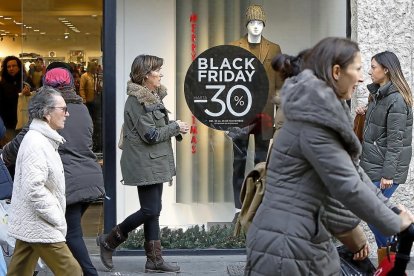 Descuentos en el Black Friday.-E.M.