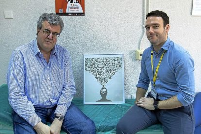 Los neurólogos Ángel Luis Guerrero y David García en el Edificio Rondilla de Valladolid.-J, M. LOSTAU