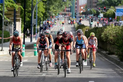 Prueba anterior de Triatlón escolar celebrada en Valladolid. / M. Álvarez