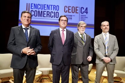 Celebración del II Encuentro sobre Comercio, organizado por la Comisión de Competitividad, Comercio y Consumo (C4) de CEOE y por CEOE Castilla y León.- ICAL