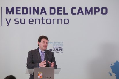 El presidente de la Junta de Castilla y León, Alfonso Fernández Mañueco, presenta el Programa Territorial de Fomento para Medina del Campo y su entorno 2021-2024.- ICAL