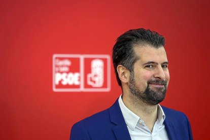 Tudanca, ayer, al término de reunión de la Comisión Ejecutiva Autonómica de PSCyL.-ICAL