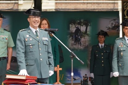 El nuevo coronel jefe de la Comandancia de la Guardia Civil en Valladolid, Andrés Manuel Velarde Tazón, toma posesión de su cargo. -ICAL