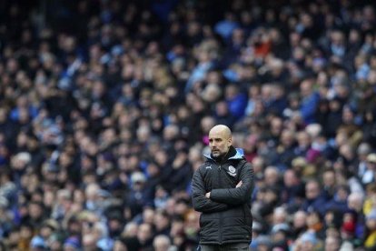 Pep Guardiola, durante el partido ante el Fulham.-AP