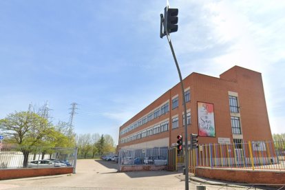 Exterior del colegio San Viator de Valladolid.- GGL STW