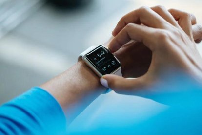 SMARTWATCHES