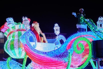 ‘Cabalgaza’ de Papa Noel en Valladolid en una imagen de archivo - J. M. LOSTAU