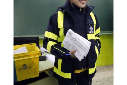 Cartero de Correos en una imagen de archivo. -E.M.