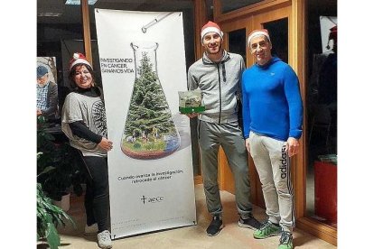 La Carrera Popular Navibuena obtuvo un éxito deportivo y colaborativo en su quinta edición.-E.M.