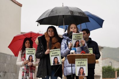 Concentración por la muerte de Esther López en Traspinedo. ICAL