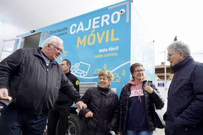 Cajero móvil en Cogeces de Íscar.- DIP VALLADOLID- Archivo/ Europa Press