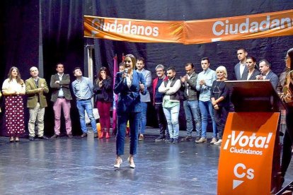 La candidata de Cs en Medina durante el acto de campaña.-E. M.