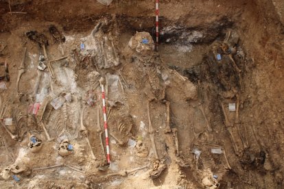 Fosa número 5 del cementerio El Carmen en Valladolid. | Foto cedida por la Asociación para la Recuperación de la Memoria Histórica de Valladolid