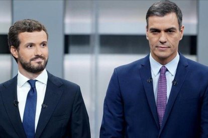 Casado y Sánchez, durante el debate electoral del pasado 4 de noviembre. Casado y Sánchez, durante el debate electoral del pasado 4 de noviembre.-JOSÉ LUIS ROCA