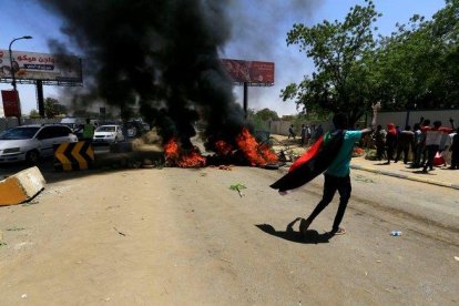 Las protestas en Sudán en medio de la transición del gobierno.-REUTERS