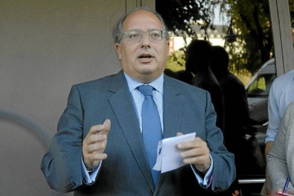 El presidente en funciones del PP de León, Eduardo Fernández-Efe