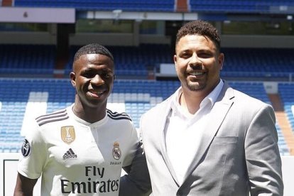 Vinícius y Ronaldo.