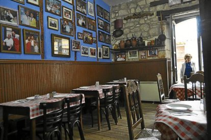 Detalle de uno de los comedores de este asador burgalés.-I. M.