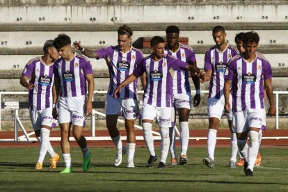 Amistoso entre Unionistas y el Real Valladolid. / ALMEIDA