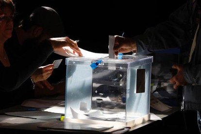 Urna electoral.-