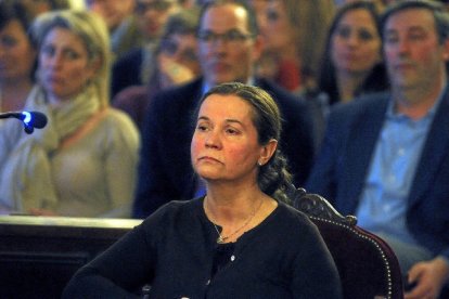 La asesina confesa, Montserrat González, ayer en un momento del juicio.-EFE/ J. CASARES (POOL)