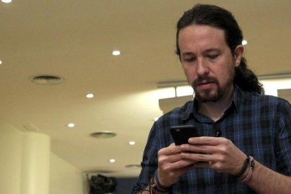 El líder de Podemos, Pablo Iglesias, en una imagen reciente antes de comparecer ante la prensa en el Congreso-CHEMA MOYA / EFE