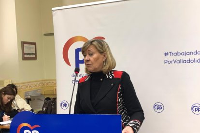 La presidenta del Grupo Municipal Popular en el Ayuntamiento de Valladolid, en rueda de prensa. -EP