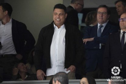 Ronaldo Nazario en el palco del Bernabéu. / LALIGA