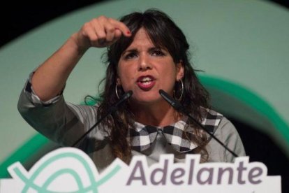 Teresa Rodríguez, líder de Adelante Andalucía, coalición entre Podemos e IU, durante el mitin de cierre de campaña el pasado viernes-JORGE GUERRERO (AFP)