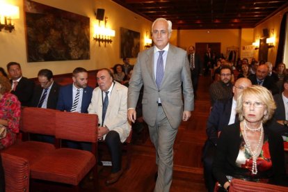 El presidente del Tribunal Superior de Justicia de Castilla y León, José Luis Concepción, asiste a la clausura de la Jornada laboralista organizada por Fundación Justicia Social y el Colegio de Graduados Sociales de León-Ical